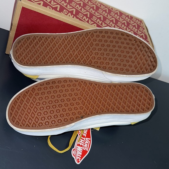 Vans Vault Old Skool Suede Shoes, Size 9! In Great used condition! - Picture 8 of 8